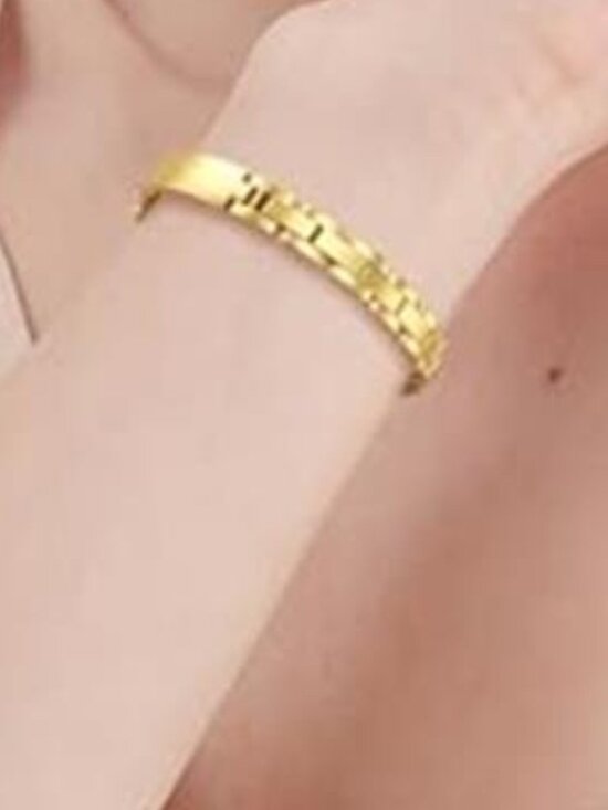 NEW Slim Gold Luxury Fashion Apple Watch Band main image 6
